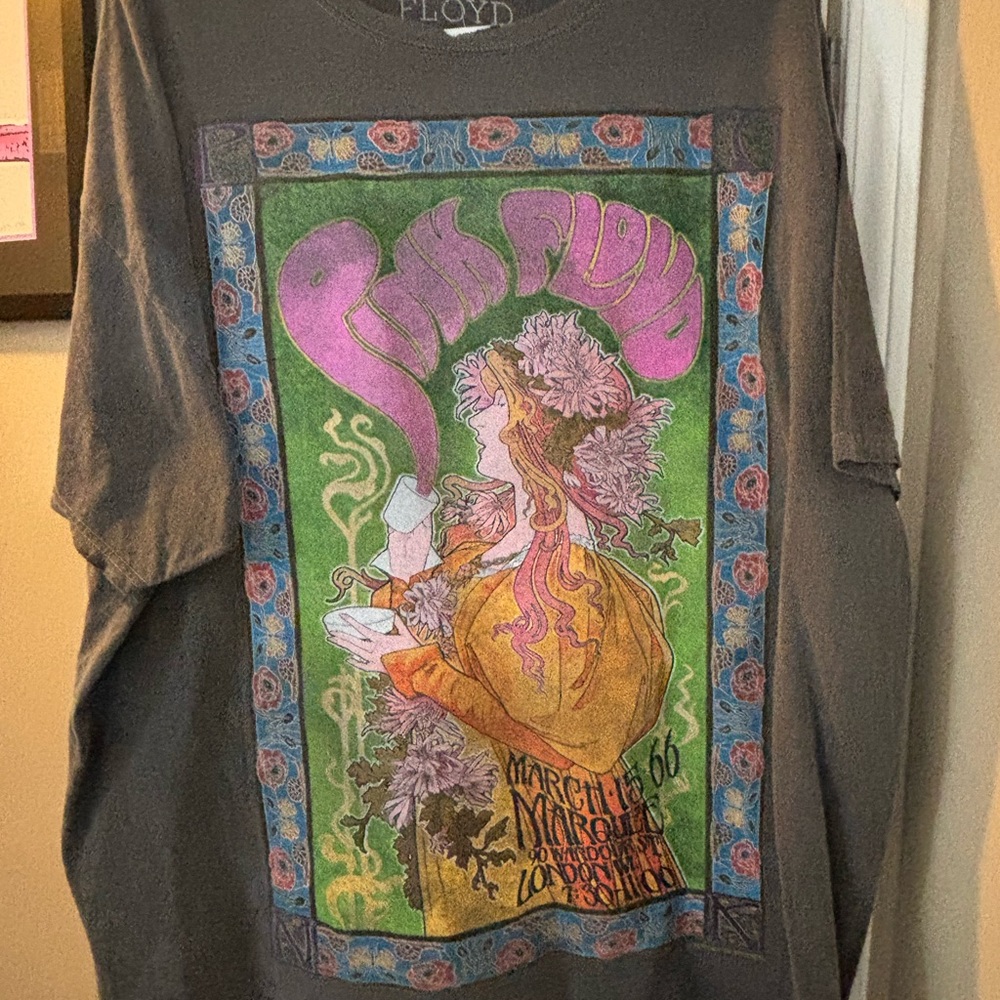 Urban Outfitters Pink Floyd Oversized Top L/XL NWT